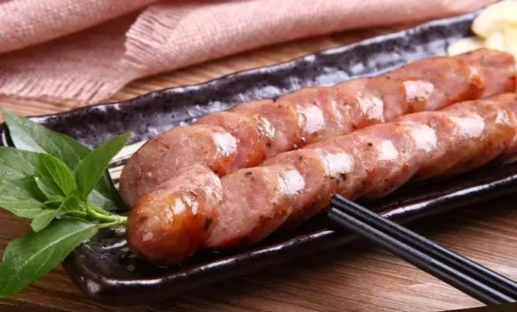 牛羊肉香腸腸衣破裂、顏色深淺不一，原因在這！