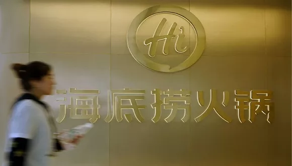 海底撈再爆食安問題！蘸料里有蒼蠅，涉事店停業(yè)整改