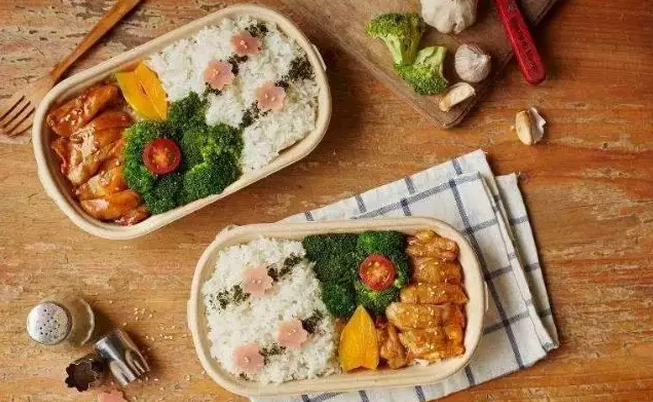 新規(guī)要求外賣冷熱食品分開(kāi)放，外賣平臺(tái)：專送已實(shí)現(xiàn)