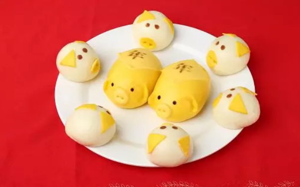 千味央廚“玩轉(zhuǎn)”年味——新品“黃金大年豬”訂單激增