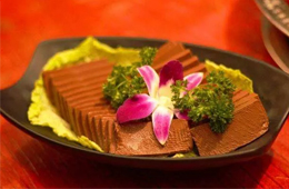 華英、正大、湘佳牧業(yè)帶頭“血”拼，血制品市場(chǎng)滿血擴(kuò)容！