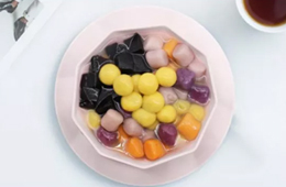 “網(wǎng)紅爆品”千味央廚大黃米湯圓上市，“大小”組合拳實(shí)力圈粉，絕對(duì)硬核！