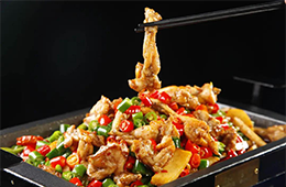 供應(yīng)鏈混亂，新增餐企下跌52%，牛蛙品類遇困