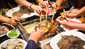 海底撈、呷哺呷哺關店，火鍋食材超市“退燒”，火鍋真的不“火”了嗎？