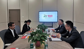 中烹?yún)f(xié)預(yù)制菜專委會(huì)走進(jìn)唐人神、新聰廚