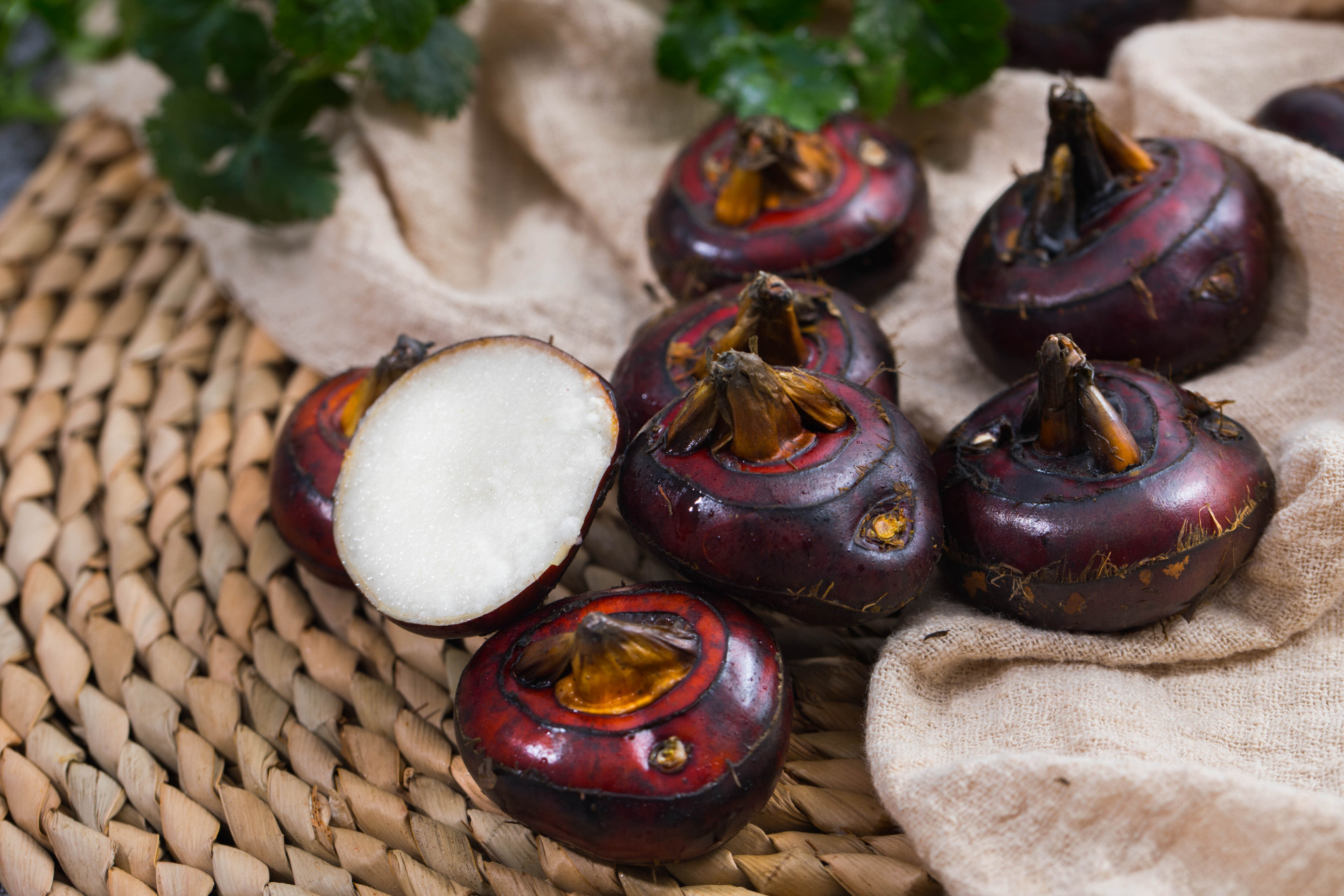 區(qū)域小品類化身百變搭子，這個(gè)產(chǎn)品在速凍、餐飲、茶飲、烘焙中都火了