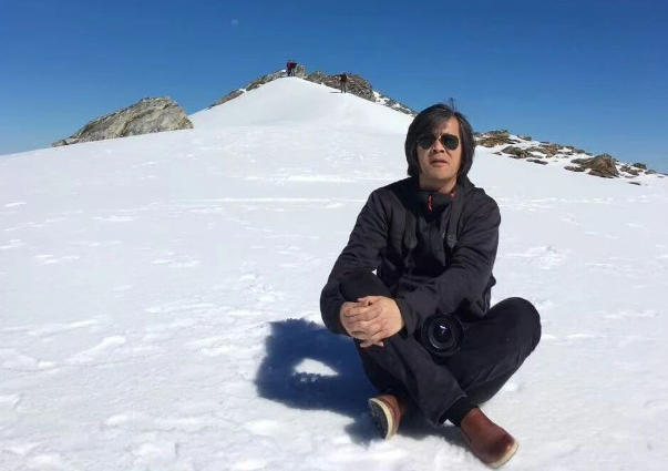 從賣凍品到賣餐品，他如何從“經(jīng)銷商”蛻變?yōu)椤巴赓u品牌掌門人”？